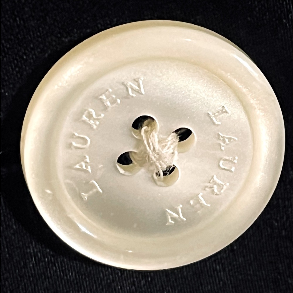 VINTAGE RALPH LAUREN BLACK LINED PEARLIZED BUTTONS VINTAGE RETRO CREST LOGO - Picture 10 of 16